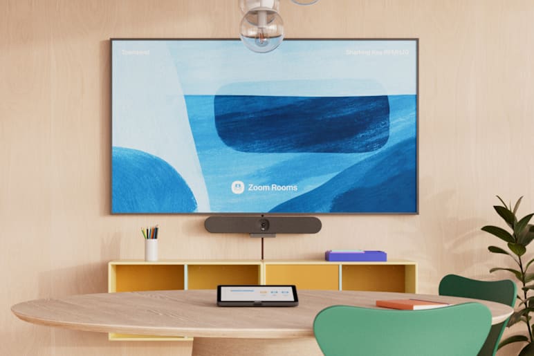 Video conferencing equipment for small meeting room